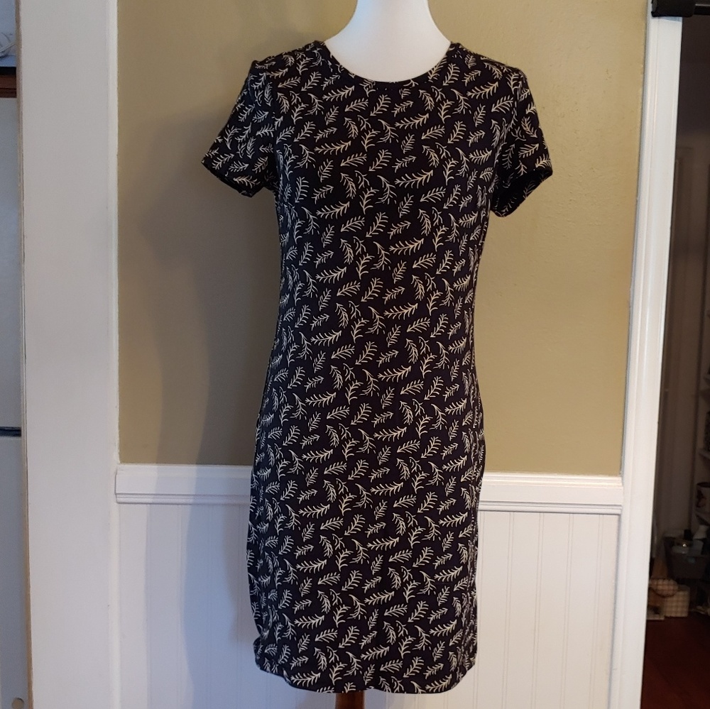 5/$35 or 3/$25 FITTED CREW NECK TEE DRESS